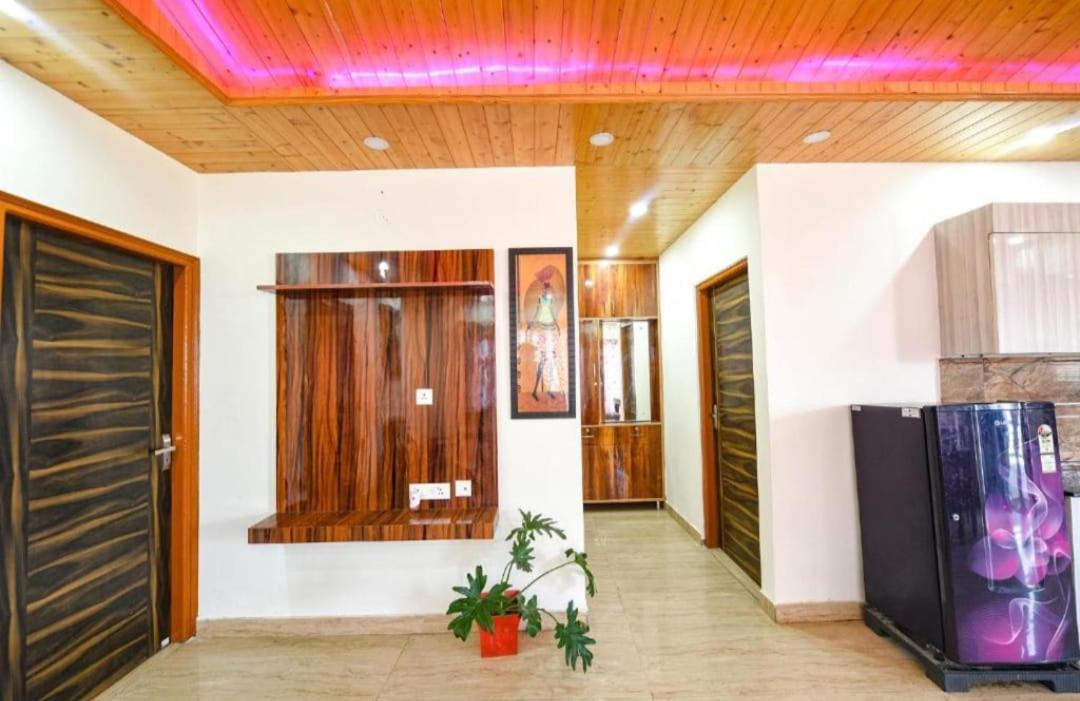 The Western Heights I Serviced Apartments I Pvt Balcony I Lift I Peacefull Area I Family Accomodation I Kasauli I By Exotic Stays Esterno foto